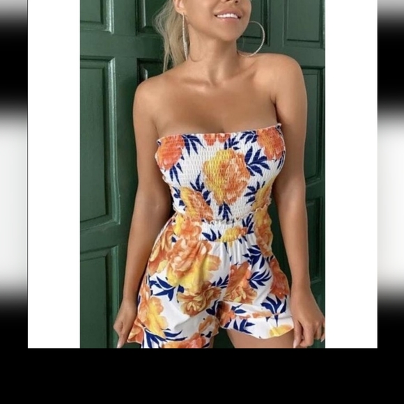 SHEIN Pants - Joyfunear Floral Print Shirred Tube Romper